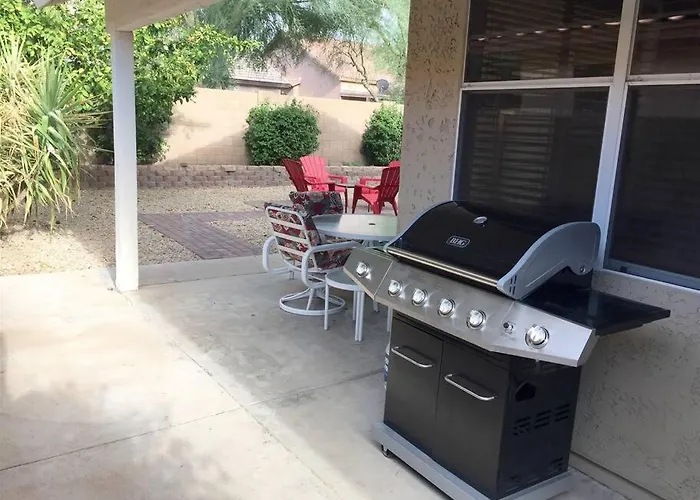 Quiet Desert Getaway With Ping-pong, Bbq, Citrus