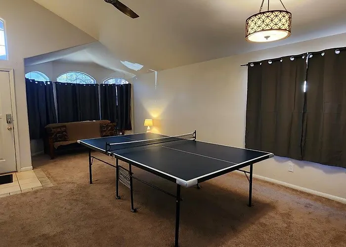 Quiet Desert Getaway With Ping-pong, Bbq, Citrus Holiday home Phoenix